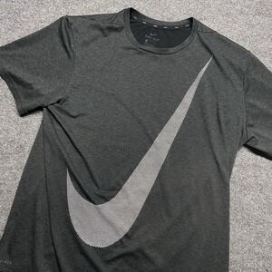 Nike Men Activewear Shirt Gray Big Swoosh Logo Dri Fit Crew Neck T-Shirt Sz. XL